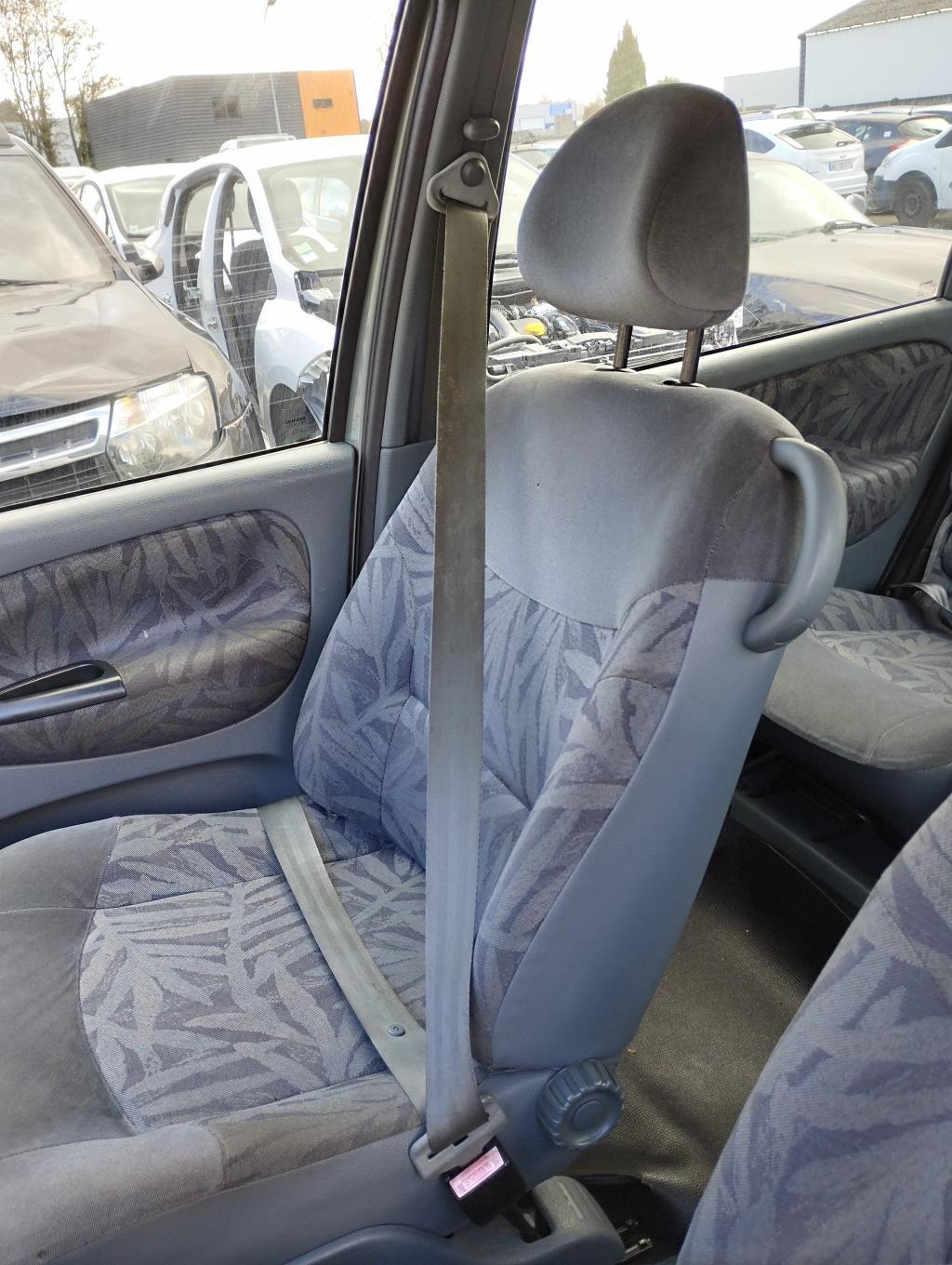 Cintura di sicurezza anteriore destra RENAULT SCENIC 1 PHASE 1 Diésel - 1