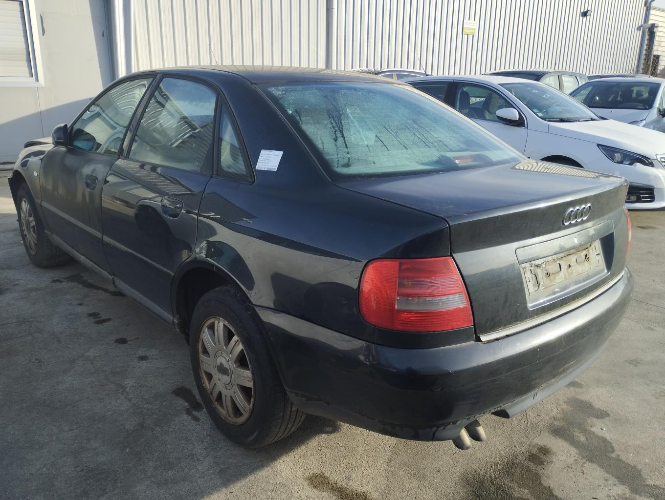 Serrure arriere droit AUDI A4 1 PHASE 2 Diesel - 1