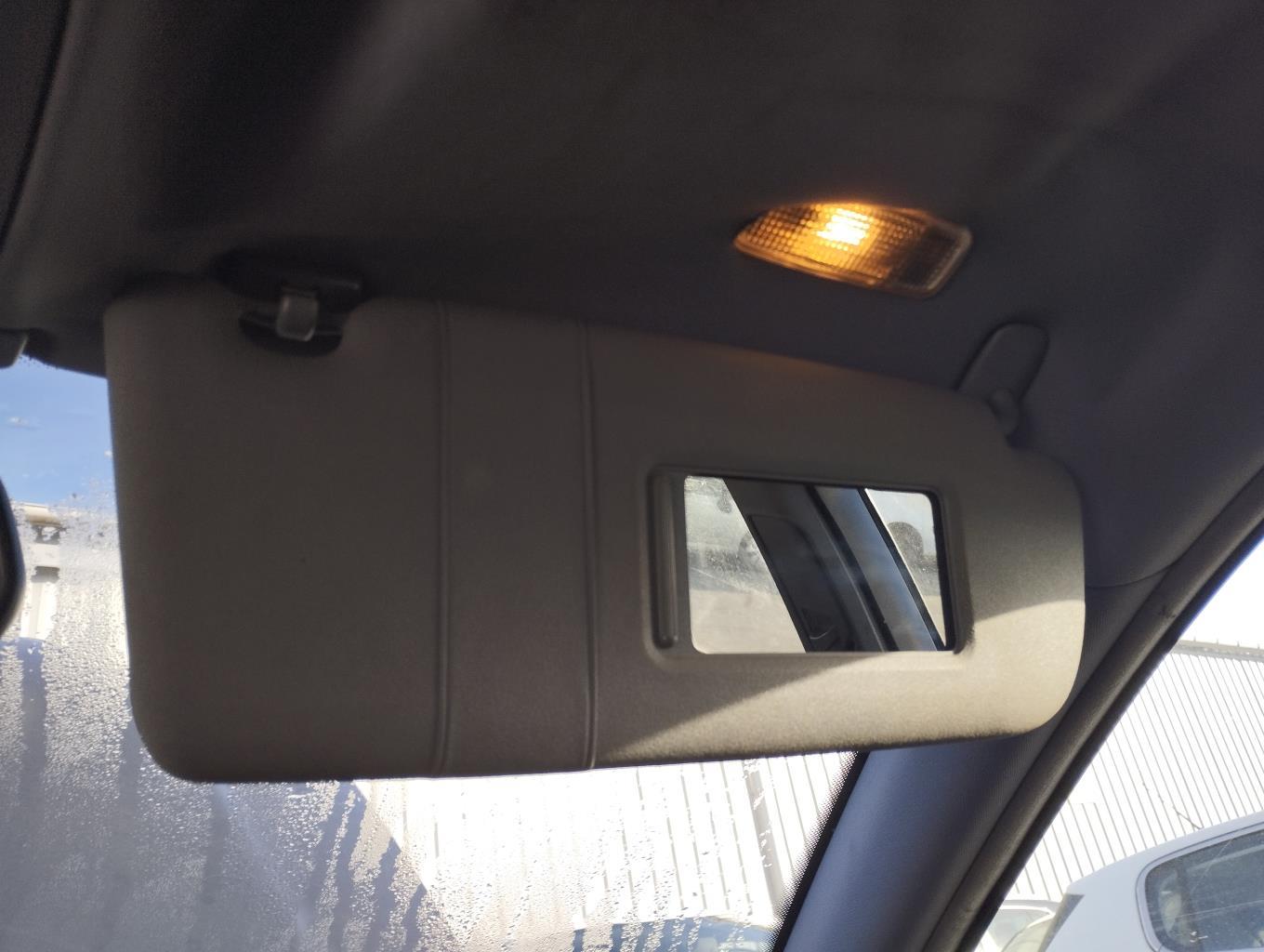 Pare soleil droit AUDI A4 1 PHASE 2 Diesel - 1