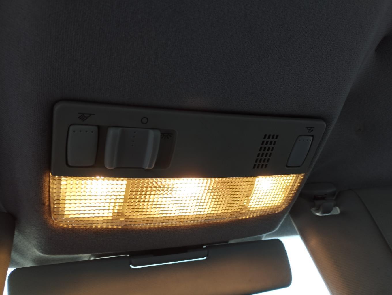 Eclairage de plafonnier SKODA OCTAVIA 1 PHASE 1 Diesel - 1