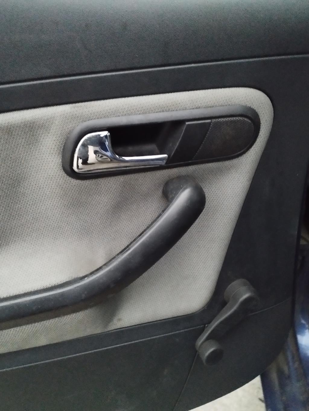 Maniglia interna posteriore sinistra SEAT IBIZA 3 PHASE 1 Gasolina - 1
