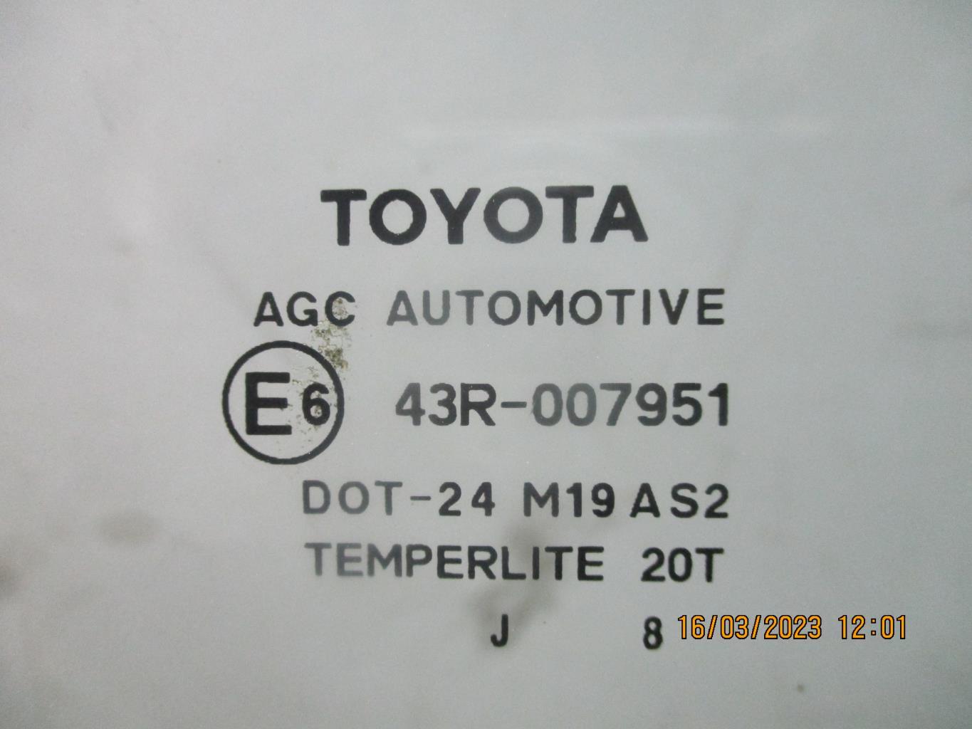 Vetro anteriore destro TOYOTA YARIS 2 PHASE 1 Diésel - 1