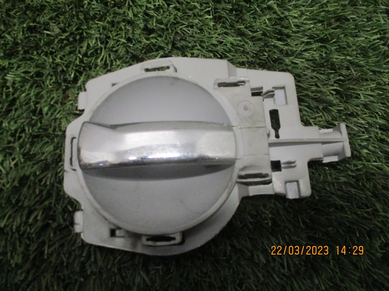 Poignee interieur avant droit CITROEN C3 1 PHASE 1 Diesel - 1
