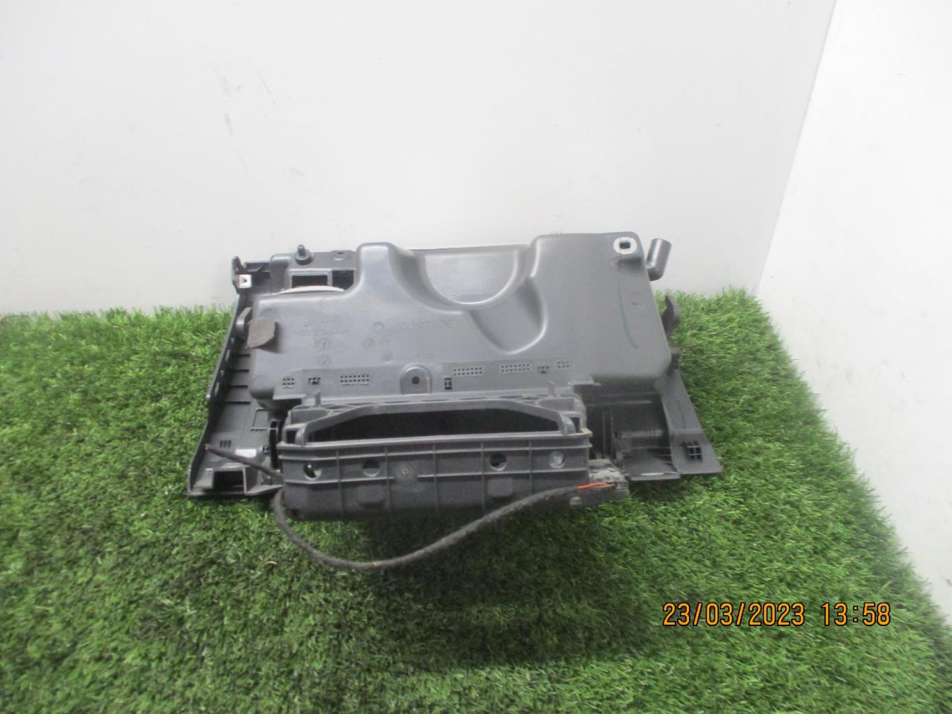 Vano portaoggetti VOLKSWAGEN POLO 5 PHASE 2 Diésel - 1