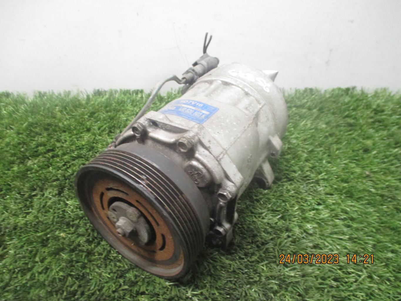 Compresseur clim VOLKSWAGEN BORA BREAK Diesel - 1