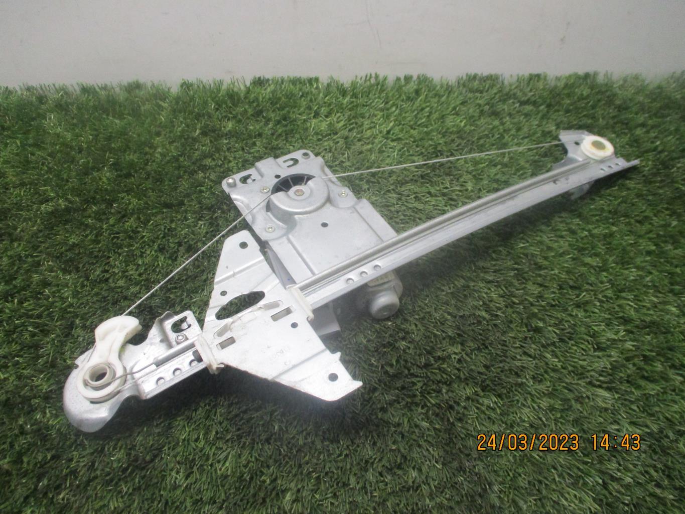 Alzacristalli elettrico posteriore destro PEUGEOT 307 PHASE 2 BREAK Diésel - 1