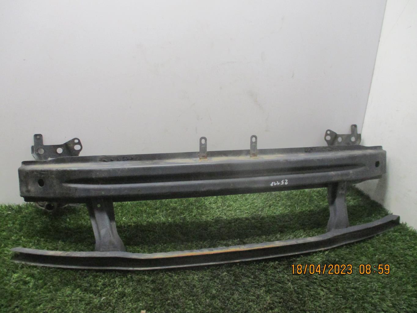 Traversa rinforzo paraurti anteriore VOLKSWAGEN PASSAT 5 BREAK Diésel - 1