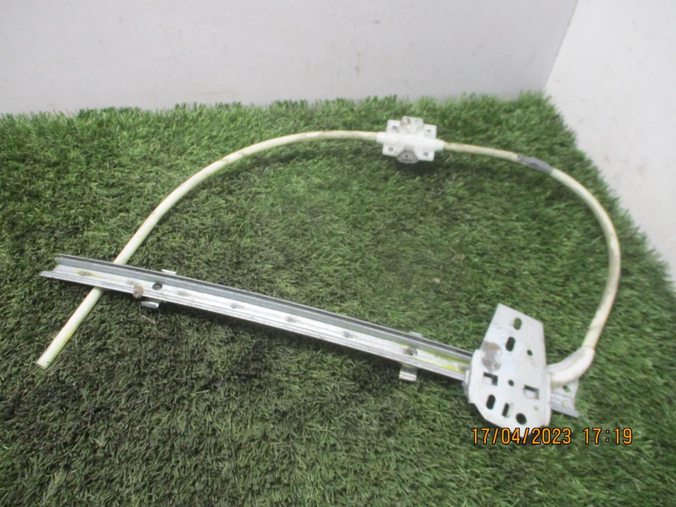 Alzacristalli manuale anteriore destro BELLIER XLD502  - 1
