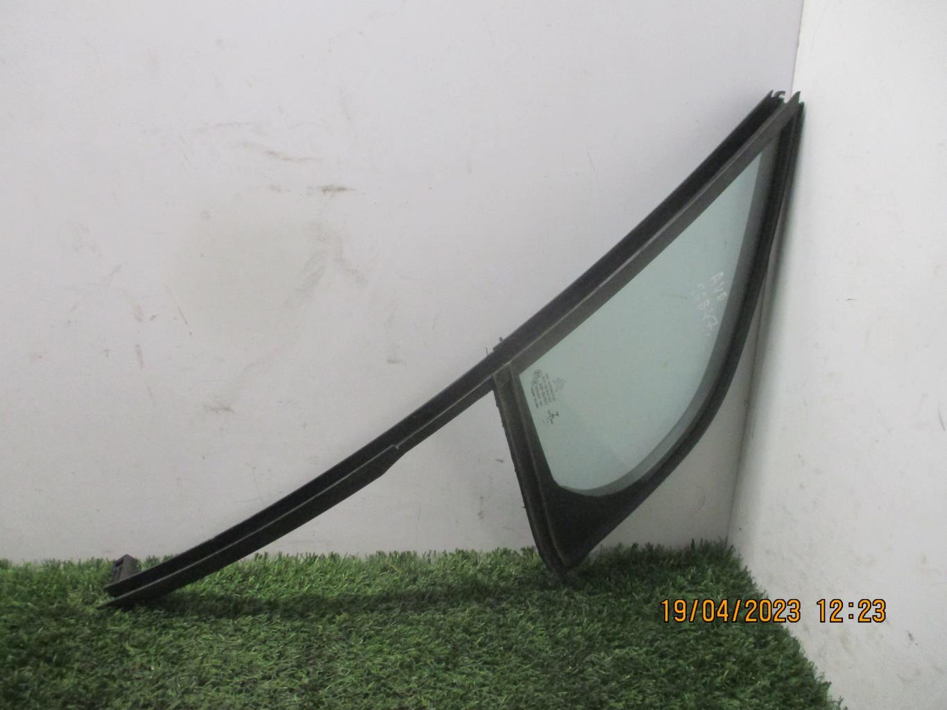 Custode avant droit (porte) CITROEN C3 2 PHASE 2 Diesel - 1