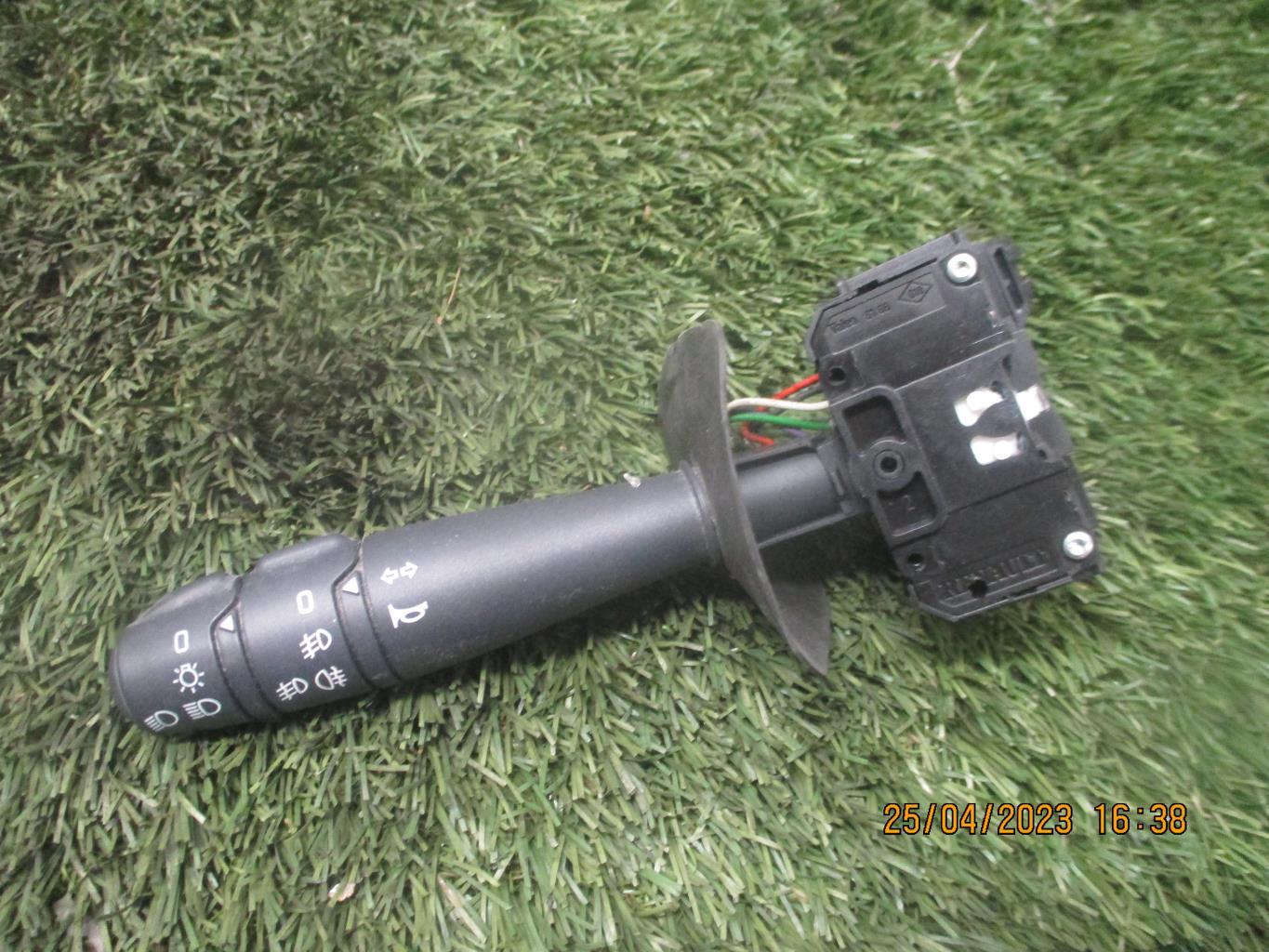 Commodo phare RENAULT CLIO 2 PHASE 1 Essence - 1