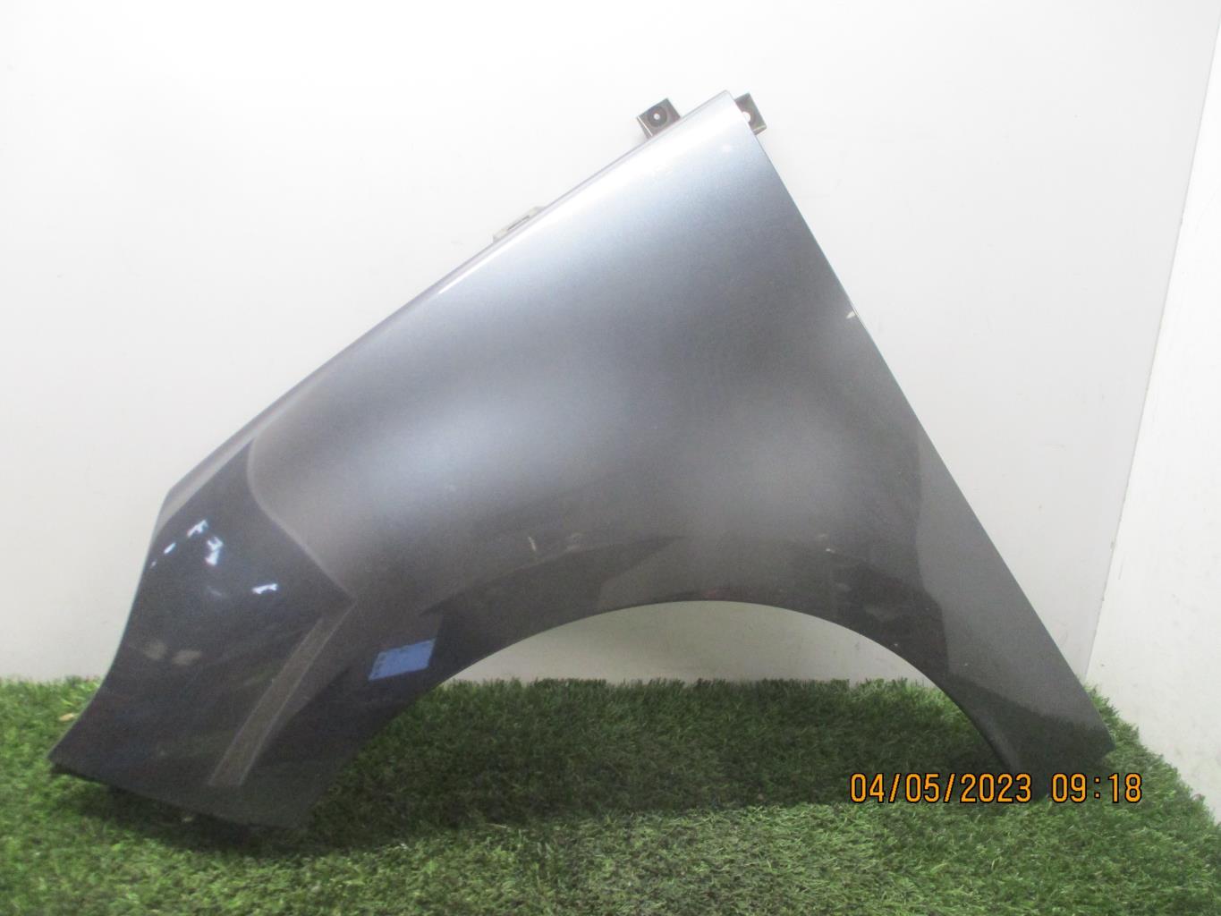 Parafango anteriore sinistro RENAULT GRAND SCENIC 3 PHASE 1 Diésel - 1