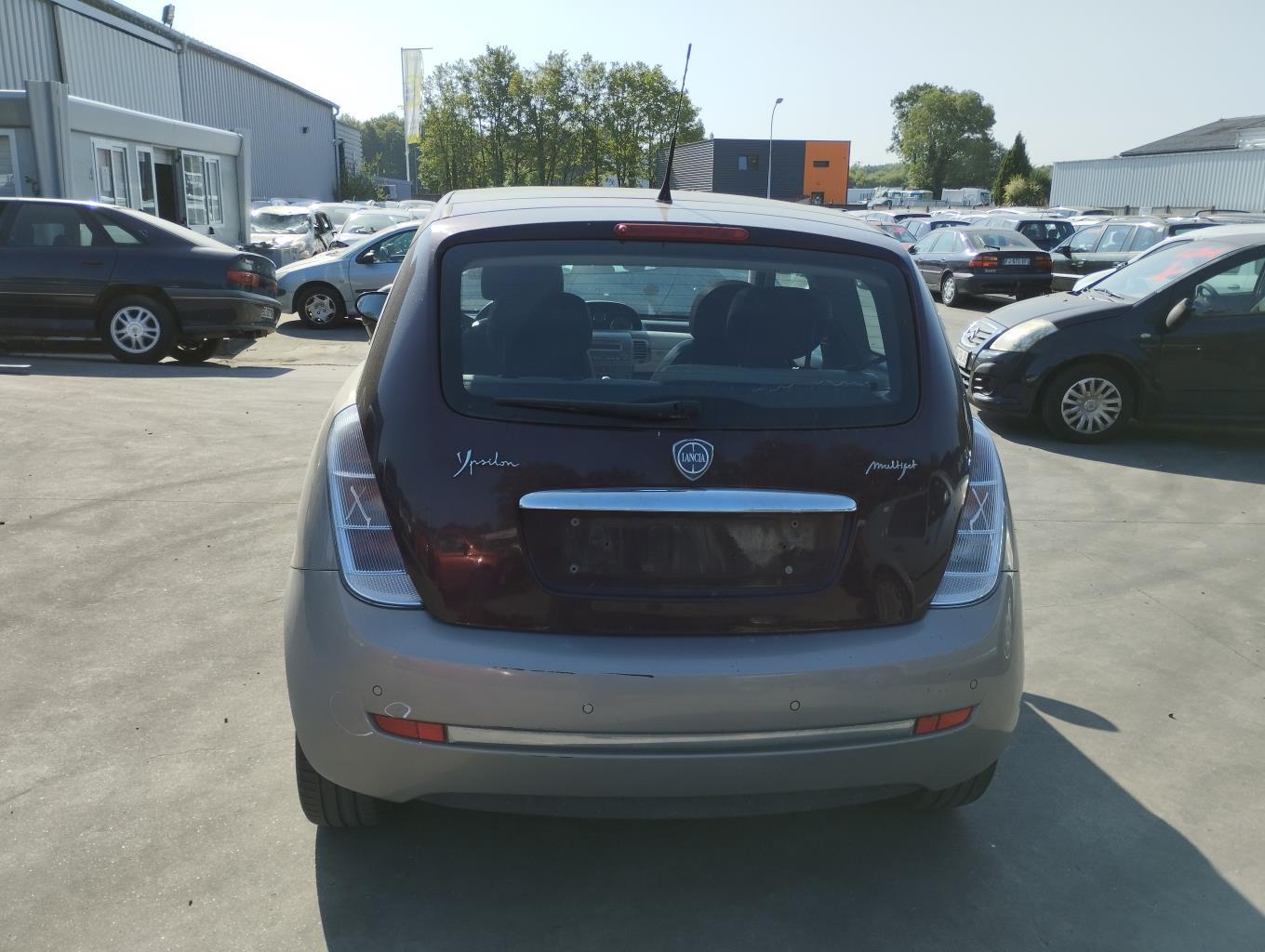 Portabagagli/Portellone posteriore LANCIA YPSILON 4 PHASE 2 Diésel - 1