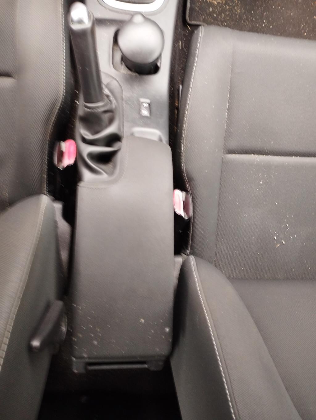 Levier frein à main RENAULT MEGANE 3 PHASE 1 Diesel - 1