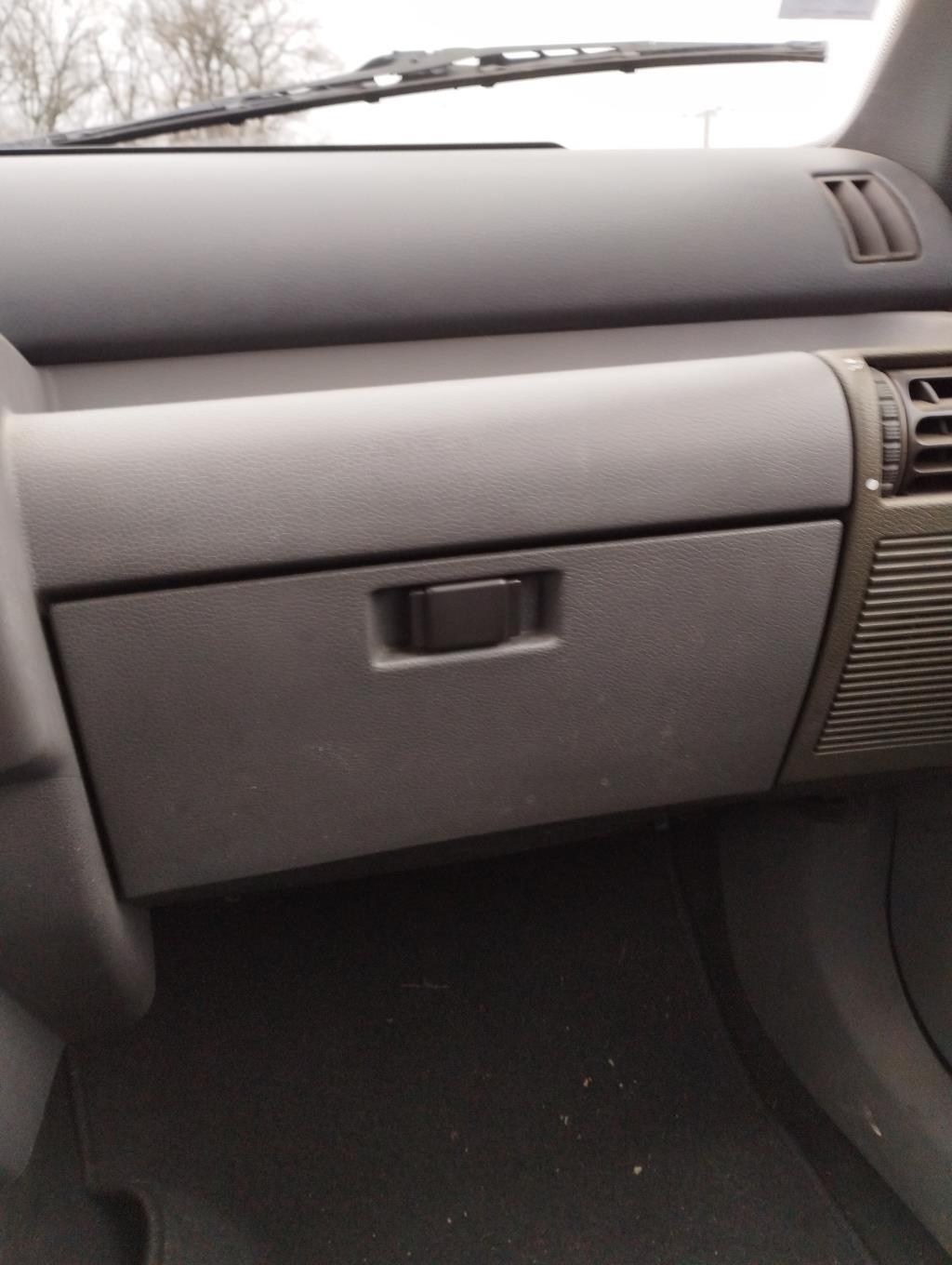 Boite a gants RENAULT CLIO 1 PHASE 1 Essence - 1