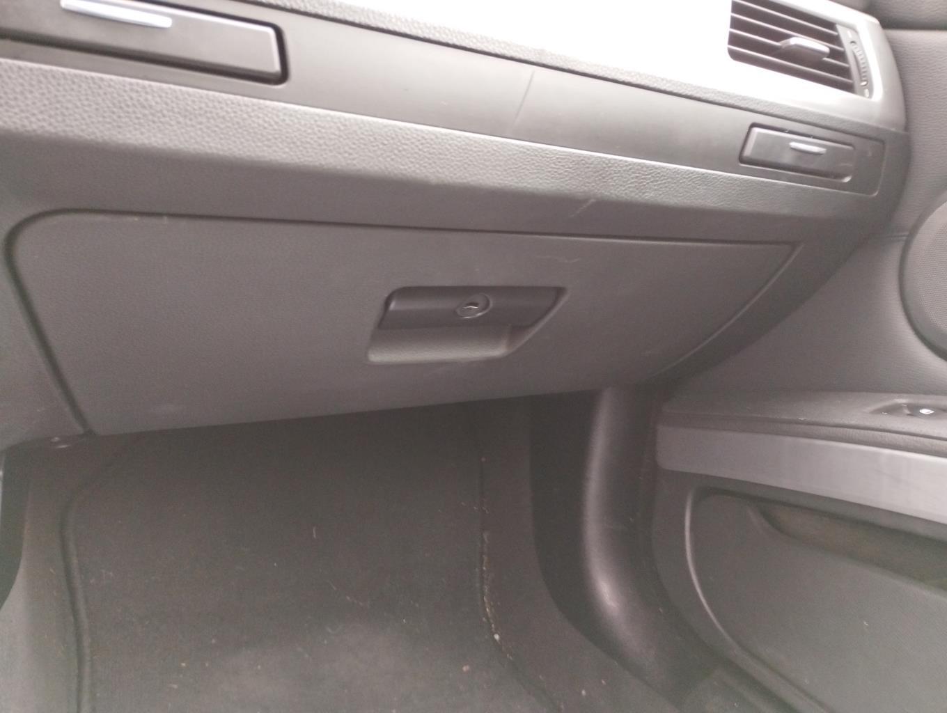 Boite a gants BMW SERIE 3 E92 COUPE PHASE 2 Diesel - 1