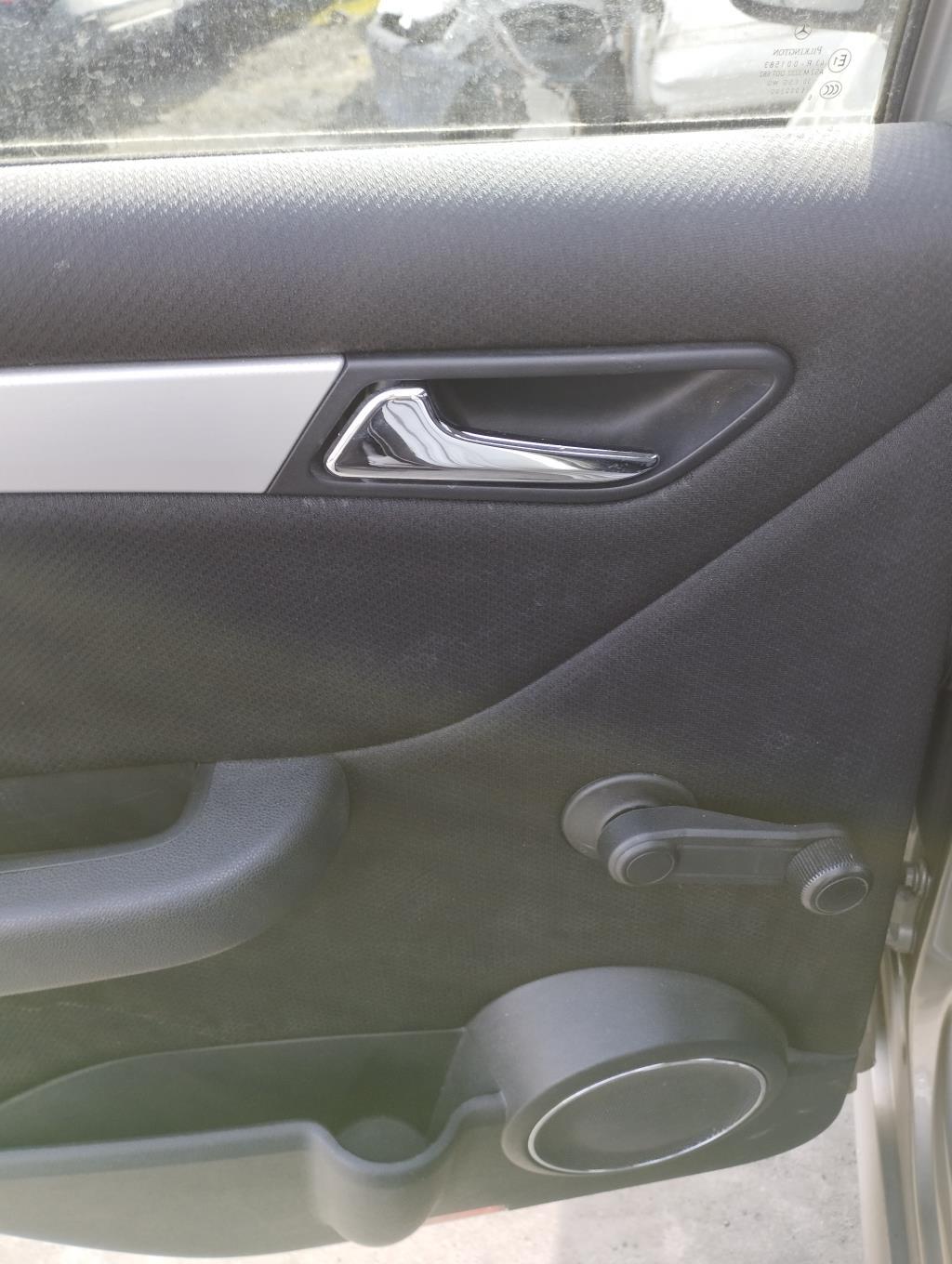 Maniglia interna posteriore sinistra MERCEDES CLASSE A 169 PHASE 1 Diésel - 1