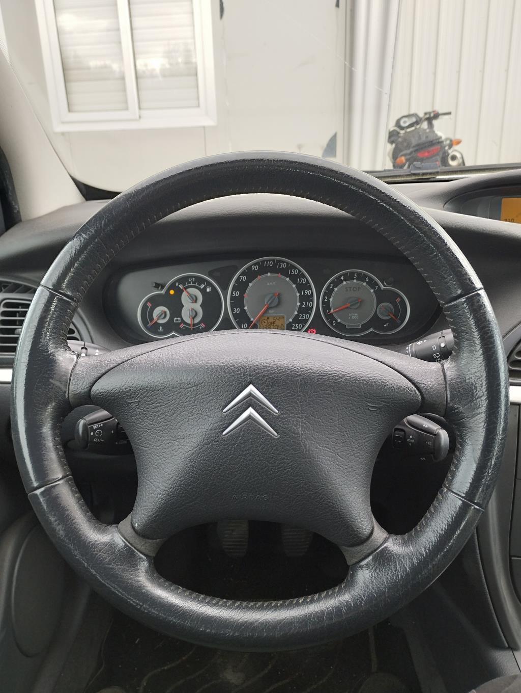 Volante CITROEN C5 1 PHASE 2 BREAK Diésel - 1