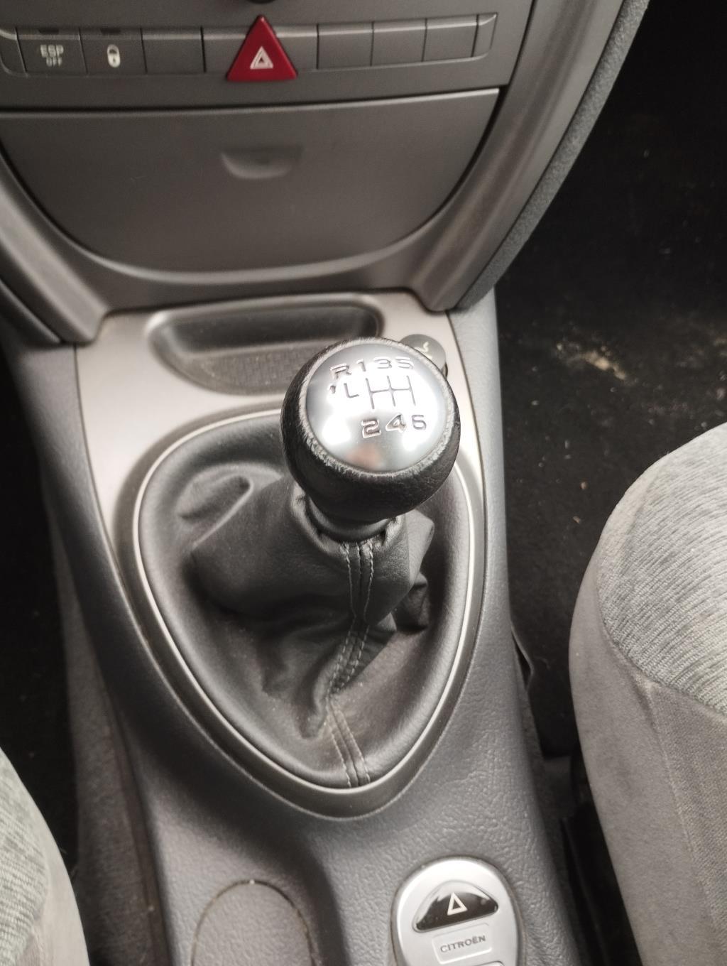 Levier de vitesses CITROEN C5 1 PHASE 2 BREAK Diesel - 1