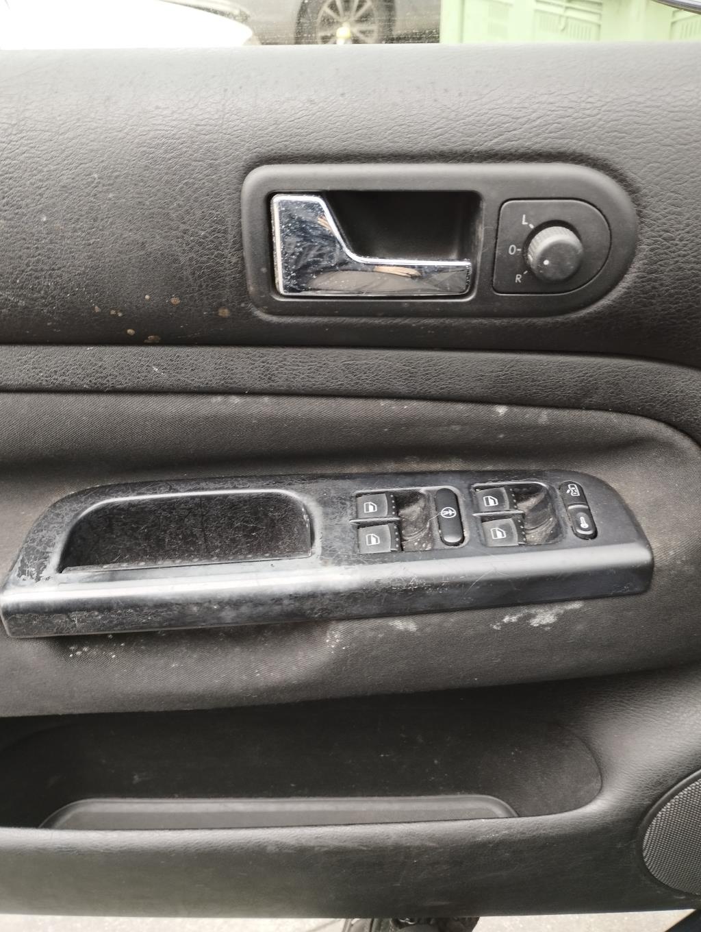 Commande retroviseurs VOLKSWAGEN GOLF 4 Diesel - 1