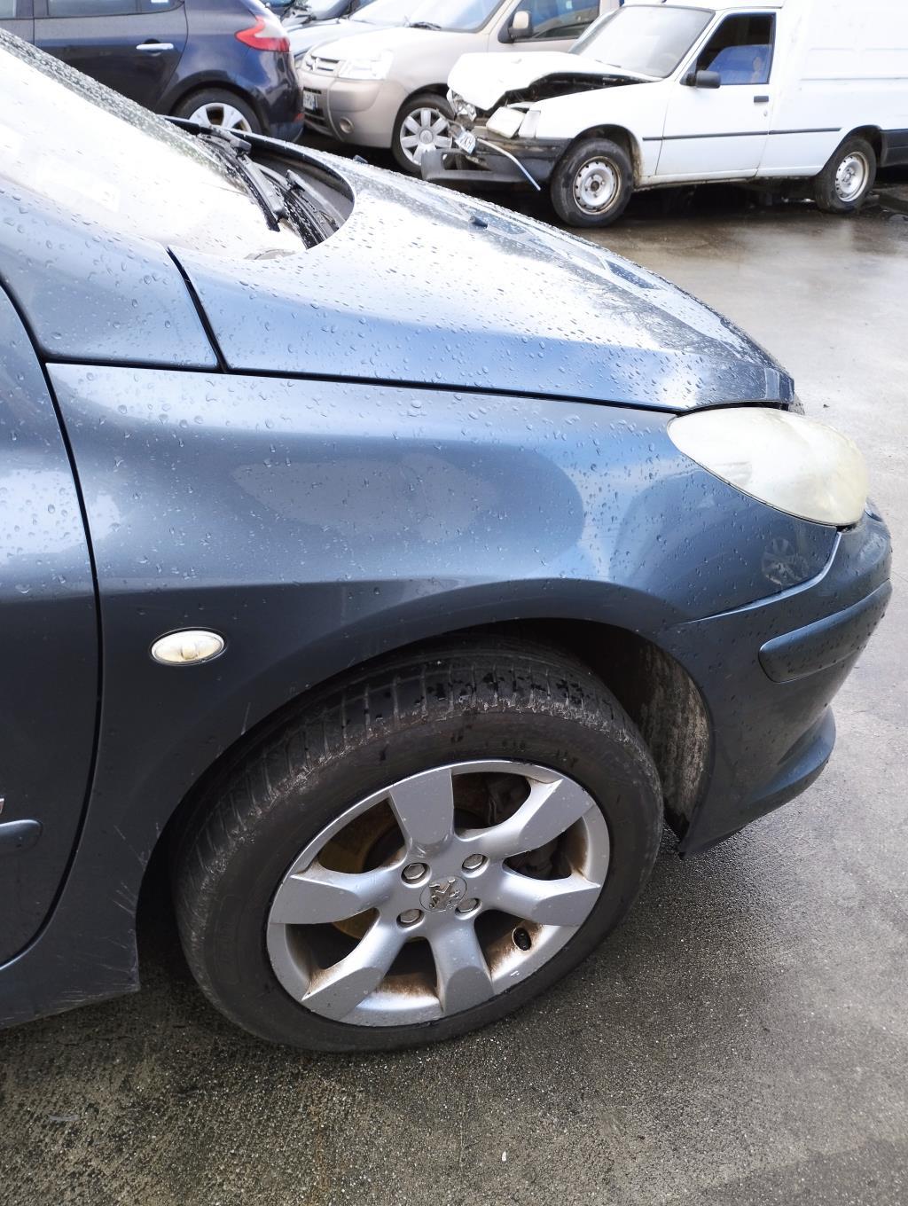 Parafango anteriore destro PEUGEOT 307 PHASE 2 BREAK Diésel - 1