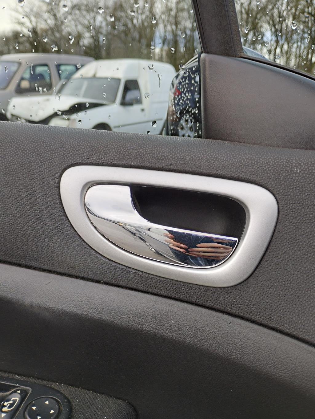 Maniglia interna anteriore sinistra PEUGEOT 307 PHASE 2 BREAK Diésel - 1