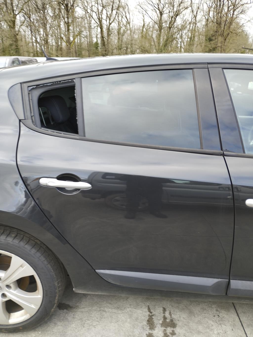 Maniglia portiera posteriore destra RENAULT MEGANE 3 PHASE 1 Diésel - 1