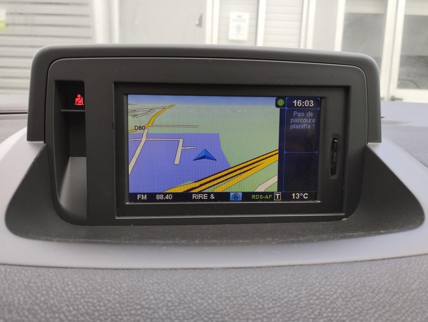 Ecran GPS RENAULT MEGANE 3 PHASE 1 Diesel - 1