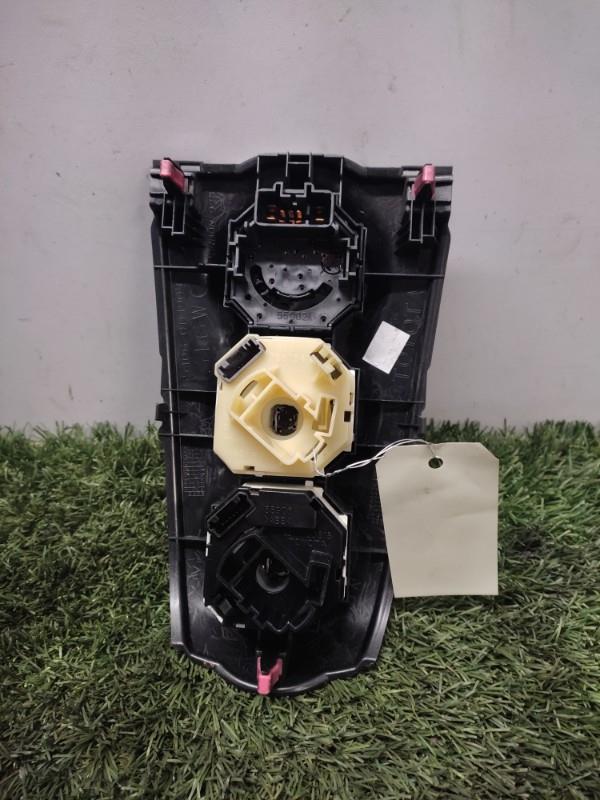 Commande chauffage TOYOTA YARIS 2 PHASE 2 Essence - 1