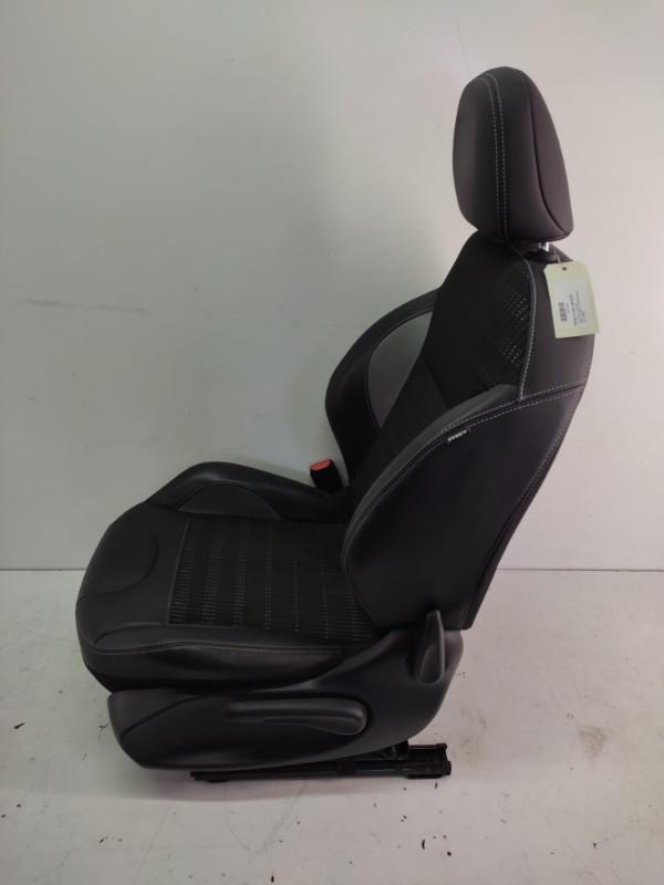 Sedile lato guida PEUGEOT 2008 1 PHASE 1 Gasolina - 1