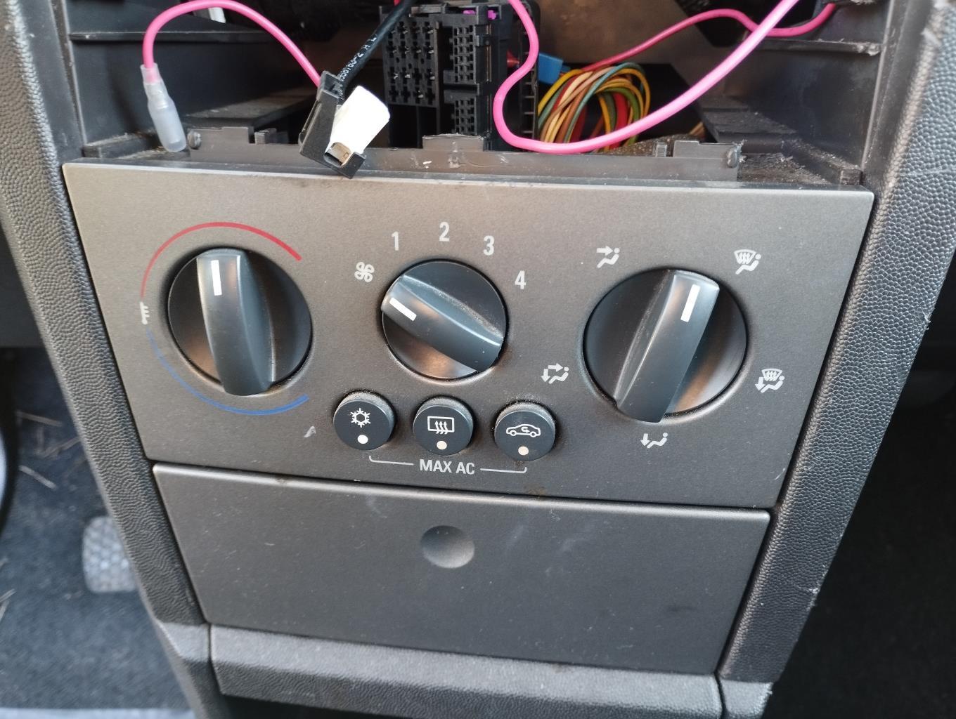 Pulseur d'air OPEL MERIVA A PHASE 2 Essence - 1