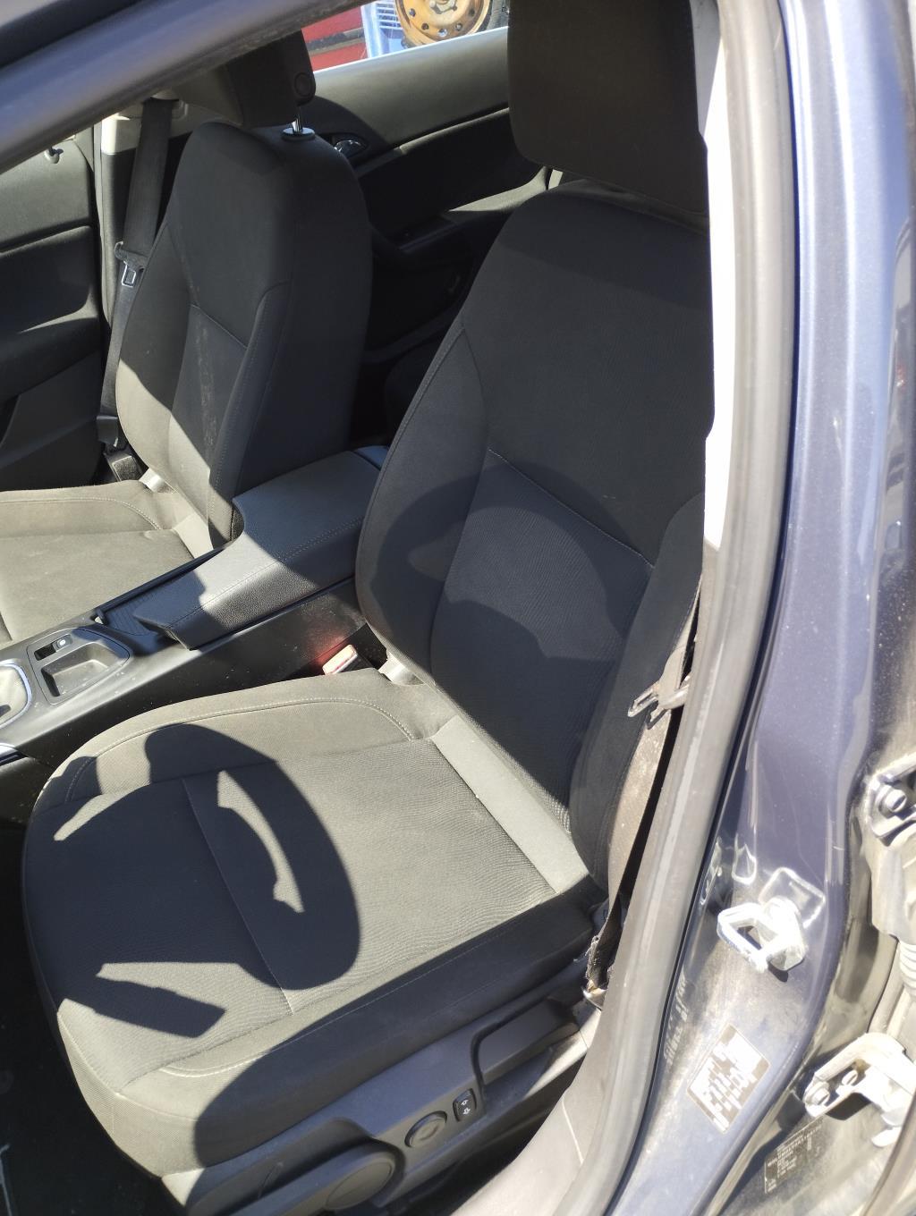 Sedile lato guida OPEL INSIGNIA 1 PHASE 1 Diésel - 1