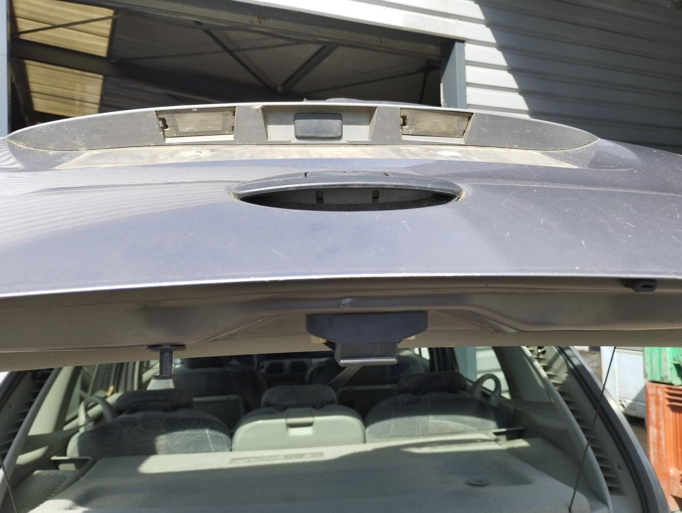 Serrure de coffre RENAULT SCENIC 1 PHASE 2 Essence - 1