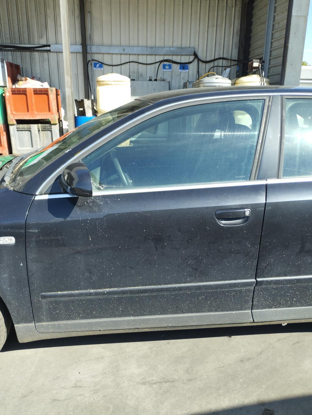 Serrure avant gauche AUDI A4 2 PHASE 1 Diesel - 1