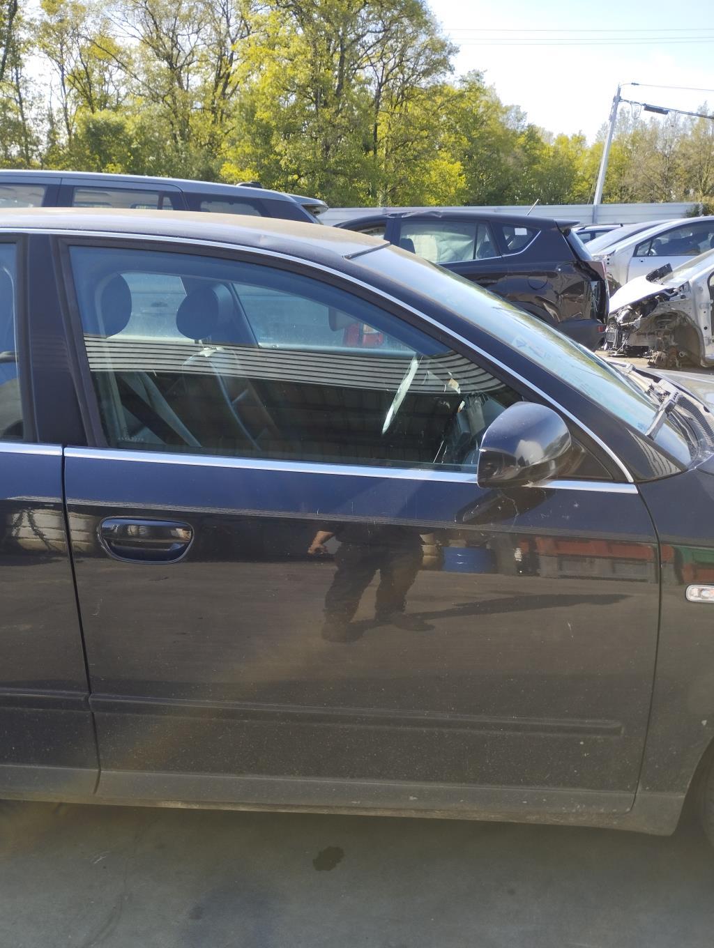 Serrure avant droit AUDI A4 2 PHASE 1 Diesel - 1