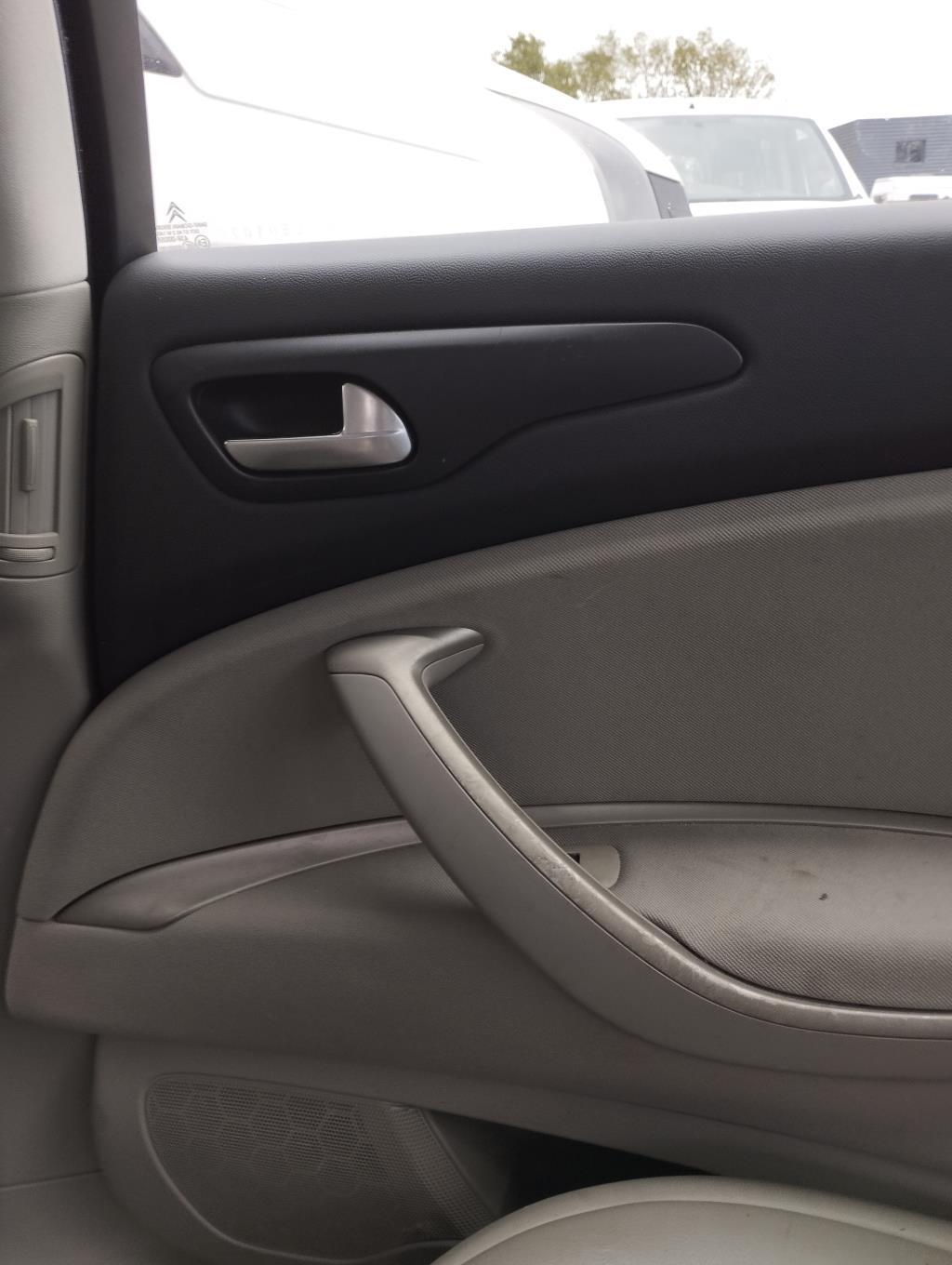 Maniglia interna posteriore destra CITROEN C5 2 Diésel - 1