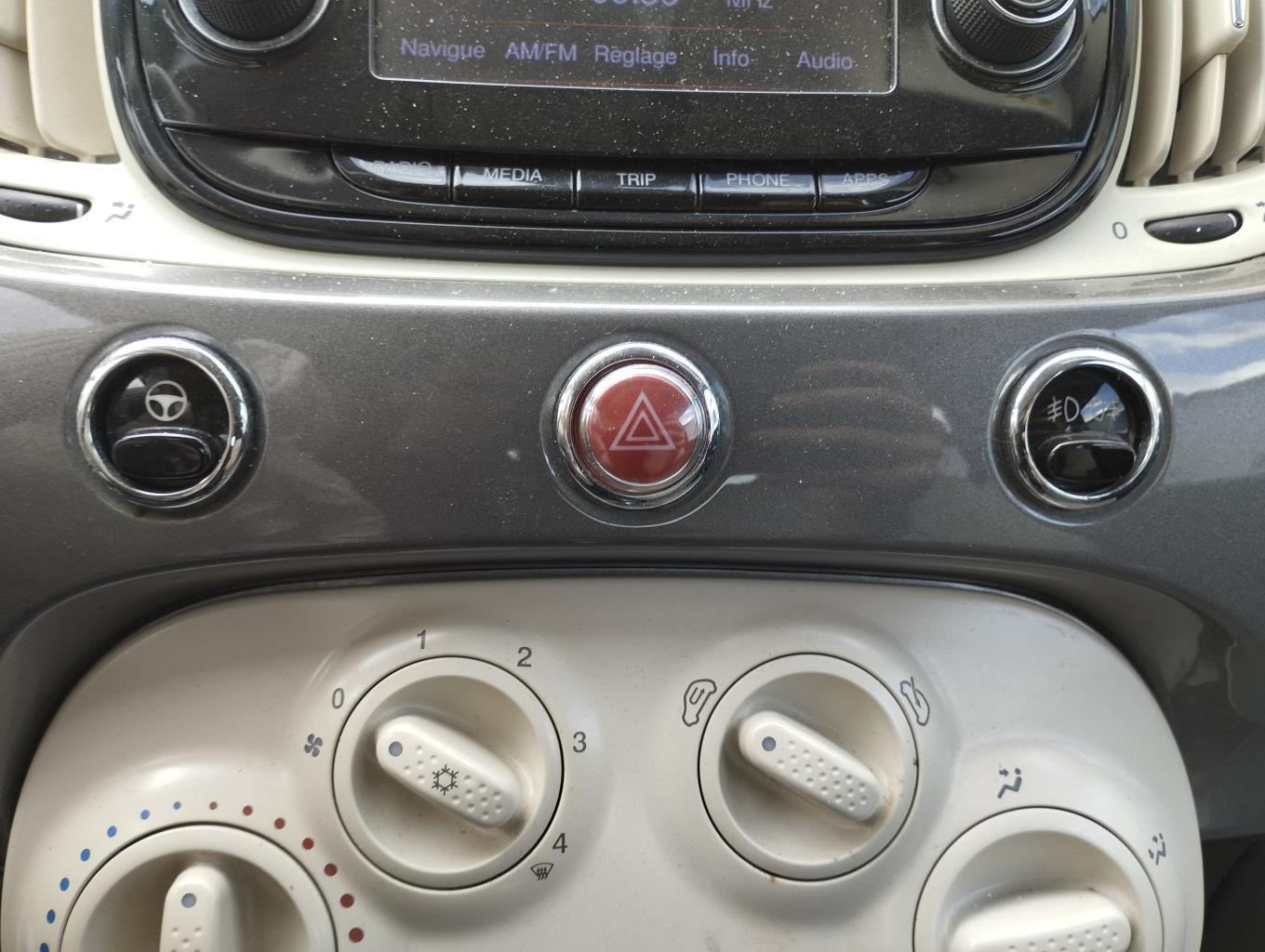 Bouton de warning FIAT 500 2 PHASE 2 Essence - 1