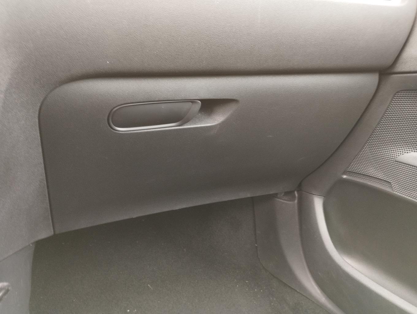 Boite a gants CITROEN C4 2 PHASE 2 Diesel - 1