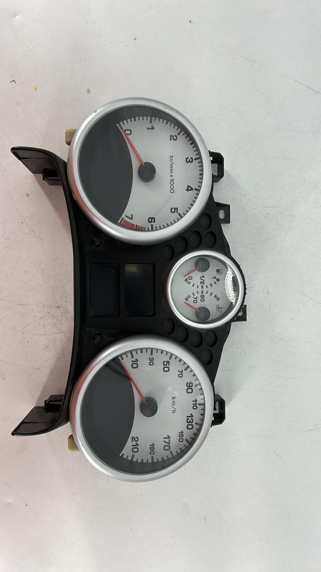 Compteur PEUGEOT 207 PHASE 1 Essence - 1