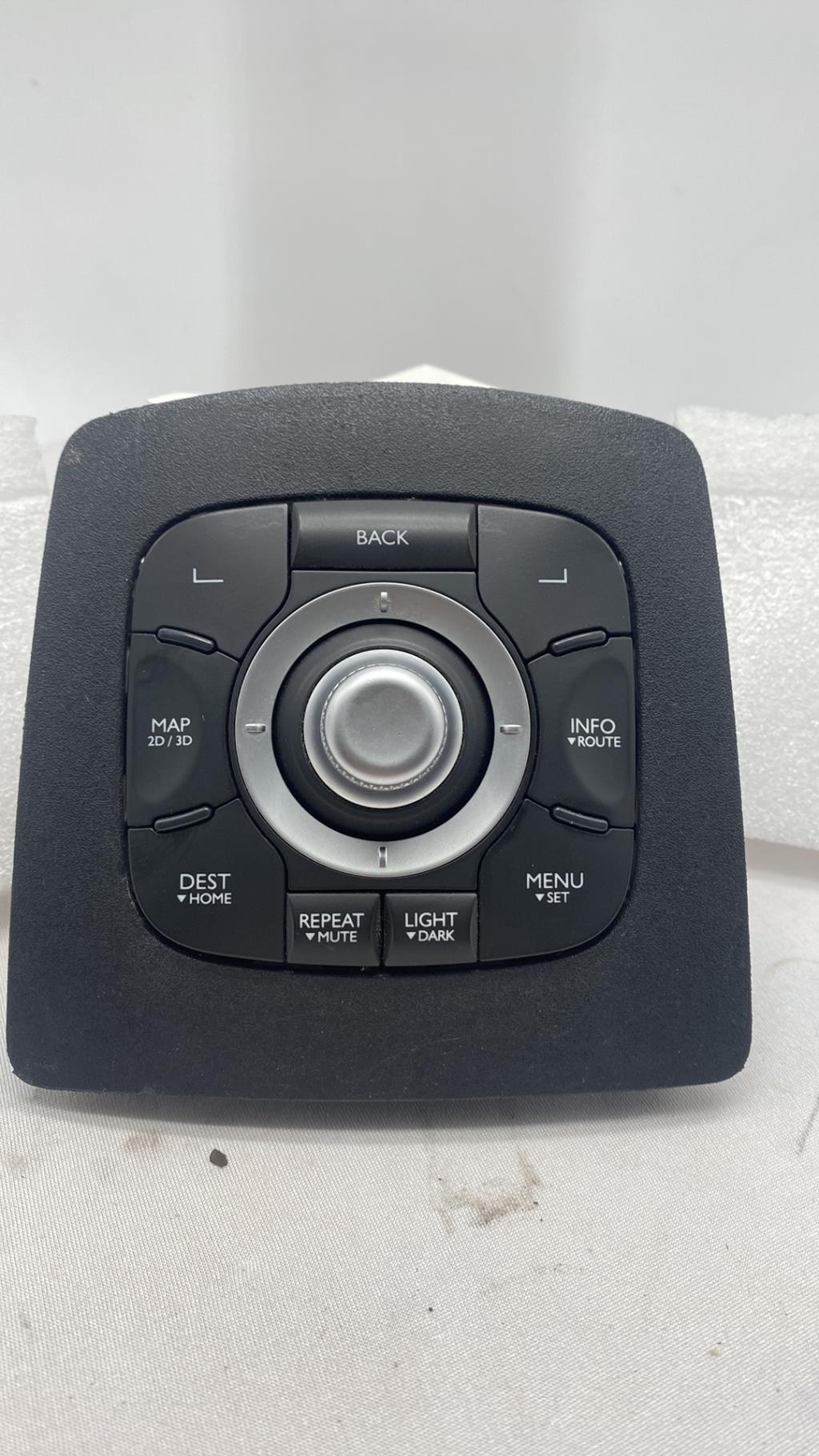 Commande GPS RENAULT SCENIC 3 PHASE 3 Diesel - 1