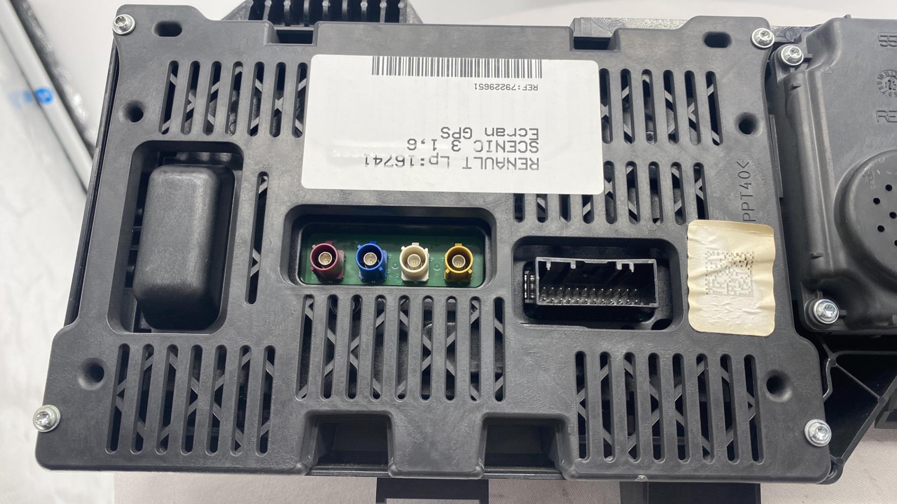 Ecran GPS RENAULT SCENIC 3 PHASE 3 Diesel - 1