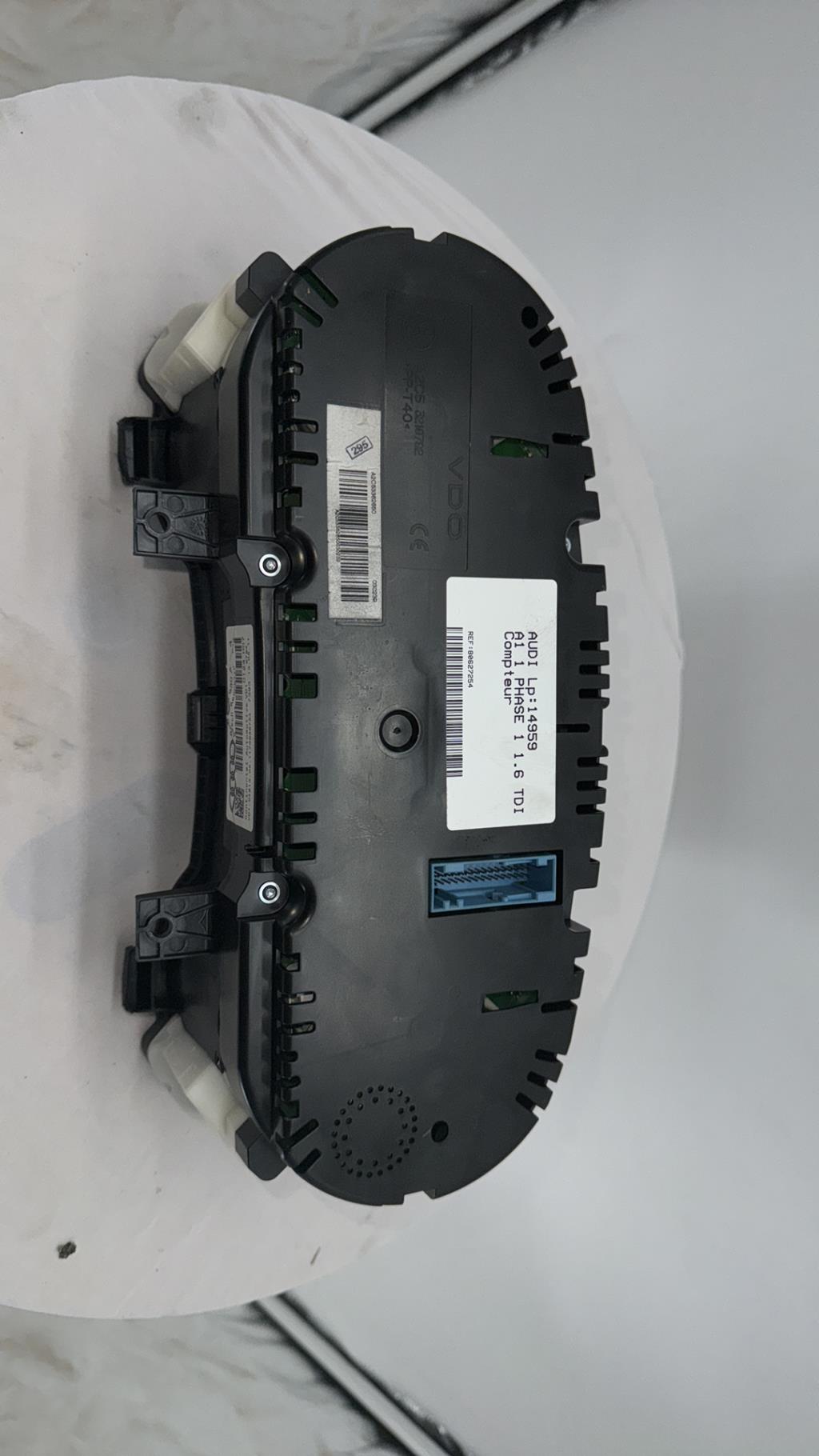Compteur AUDI A1 1 PHASE 1 Diesel - 1