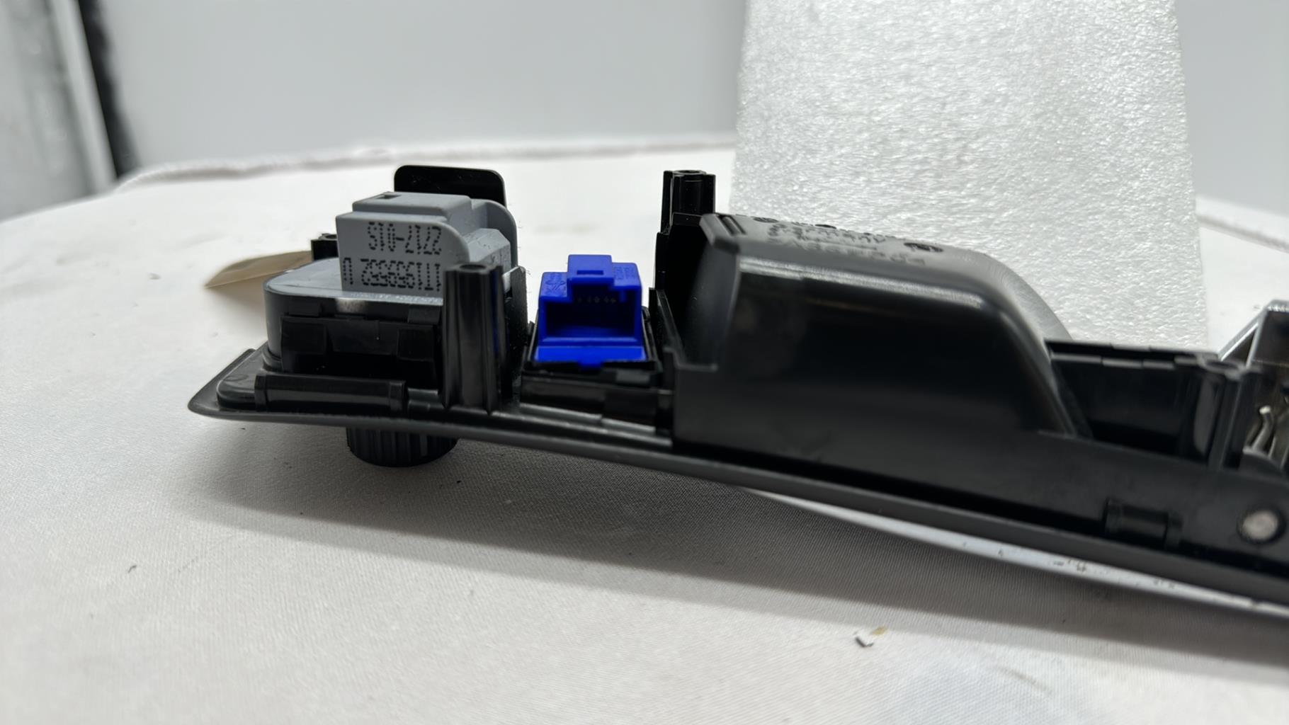 Commande retroviseurs VOLKSWAGEN TOURAN 1 PHASE 2  - 1