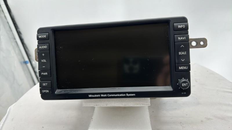 Ecran GPS MITSUBISHI PAJERO 4 PHASE 1 Diesel - 1