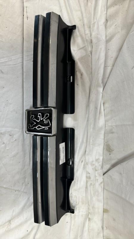 Calandre PEUGEOT 605 PHASE 1 Essence - 1