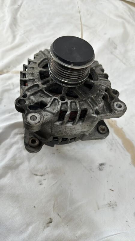 Alternateur VOLKSWAGEN GOLF PLUS PHASE 2 Diesel - 1