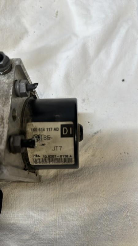 Bloc ABS (freins anti-blocage) VOLKSWAGEN GOLF PLUS PHASE 2 Diesel - 1