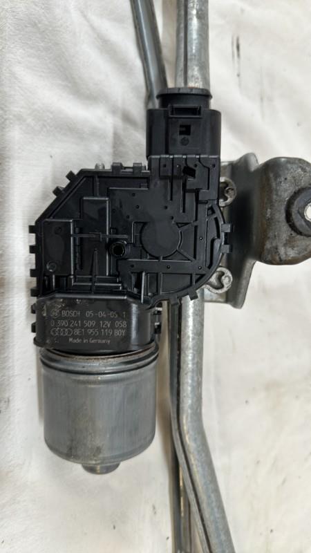 Moteur essuie glace avant AUDI A4 2 PHASE 2  - 1