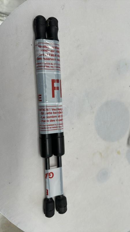 Verin de coffre AUDI A4 2 PHASE 2  - 1