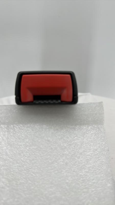 Attache ceinture avant gauche LANCIA YPSILON 3 PHASE 2 Essence - 1