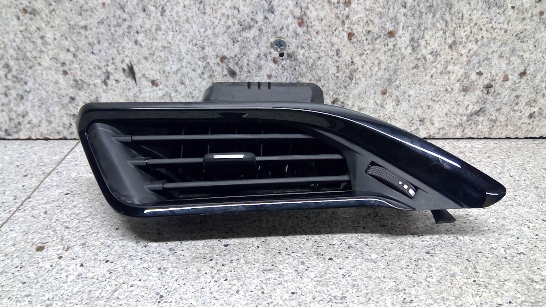 Bocchetta aerazione cruscotto anteriore sinistra PEUGEOT 208 1 PHASE 2 Gasolina - 1